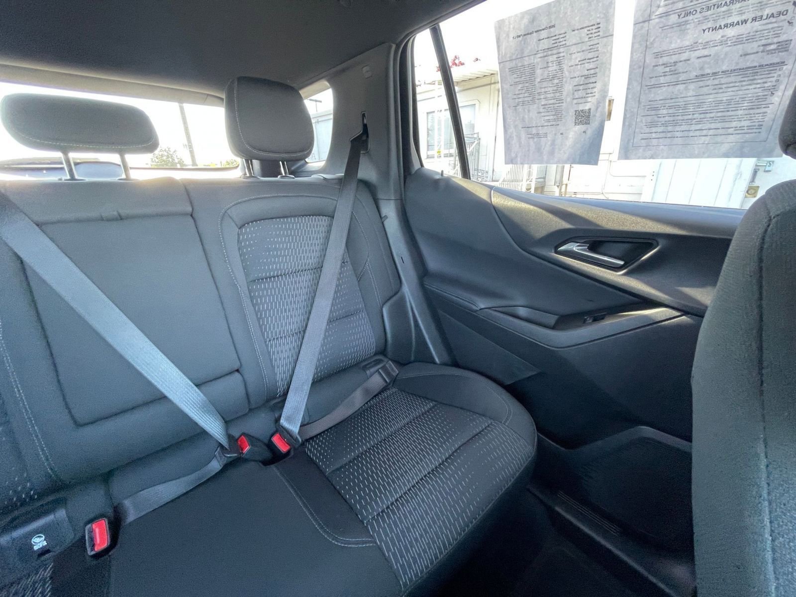 Used 2025 Chevrolet Equinox LT image 36