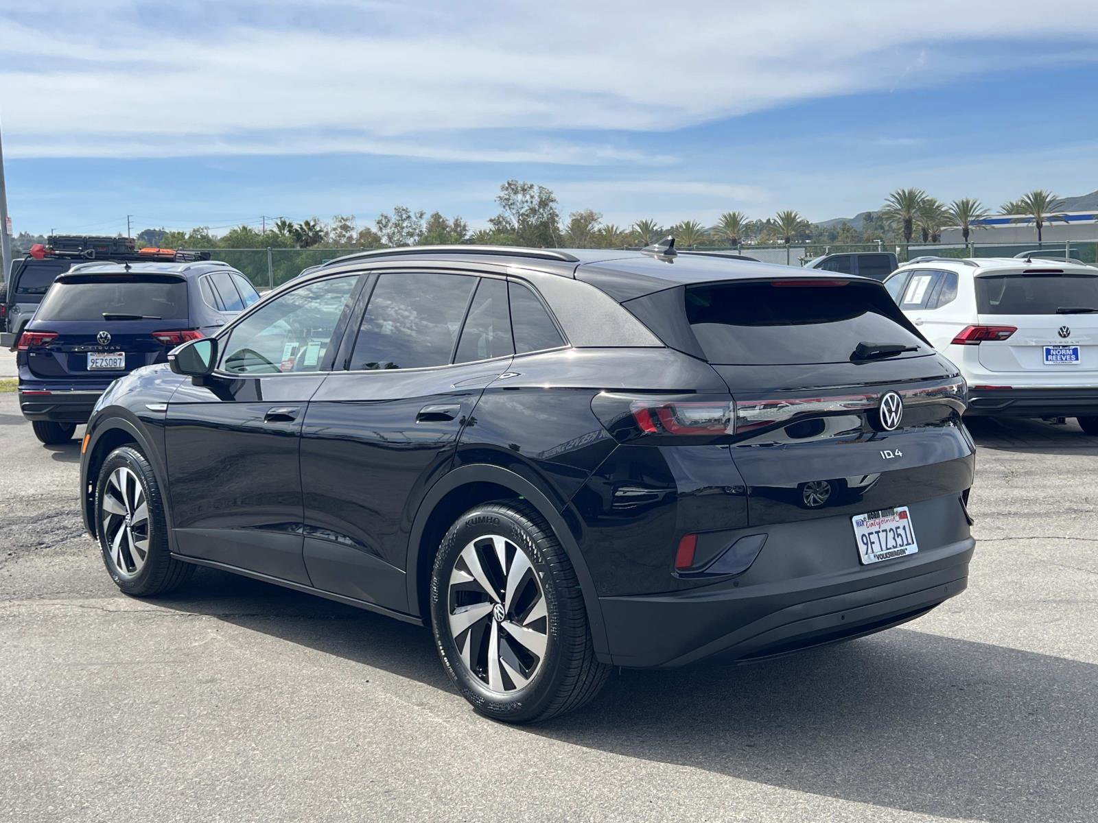 Used 2023 Volkswagen ID.4 Pro image 4