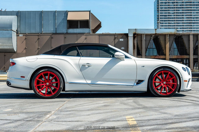 Used 2020 Bentley Continental GT V8 image 17
