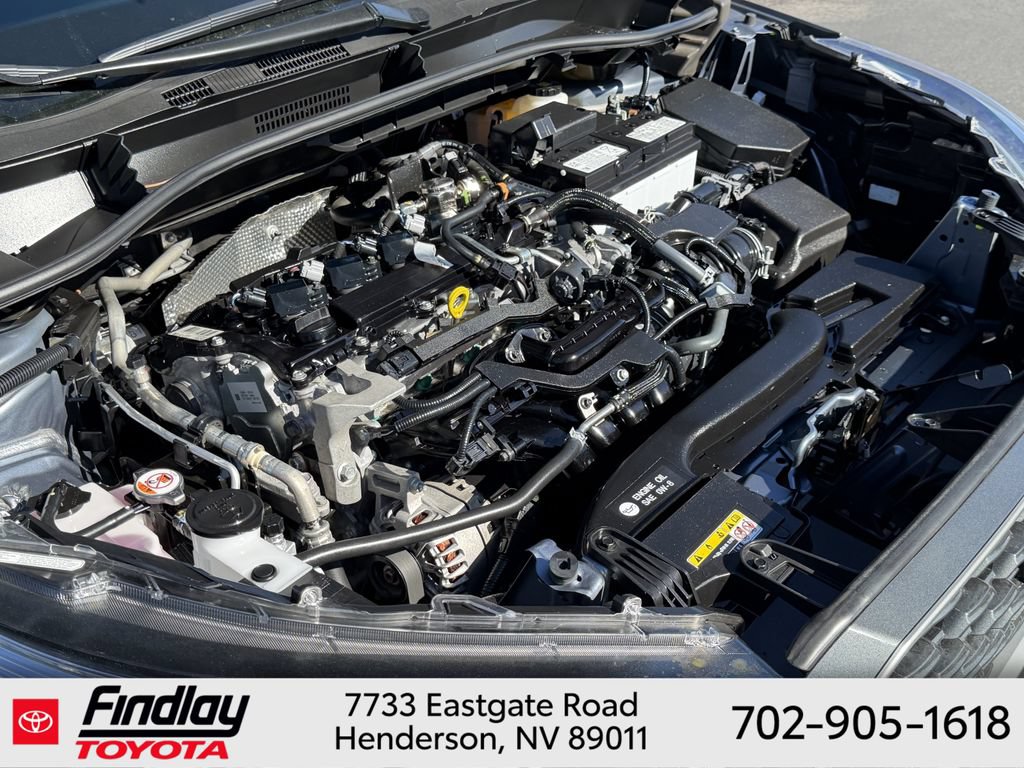 Certified 2025 Toyota Corolla Cross XLE FWD image 30