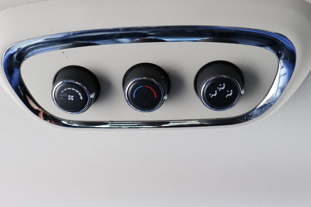 Used 2019 Dodge Durango SXT image 33