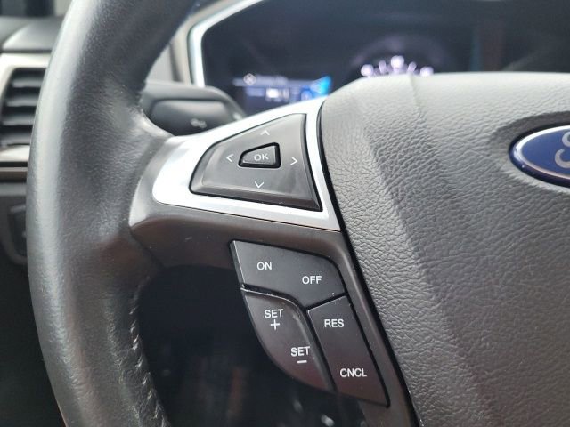 Used 2014 Ford Fusion Energi SE image 16