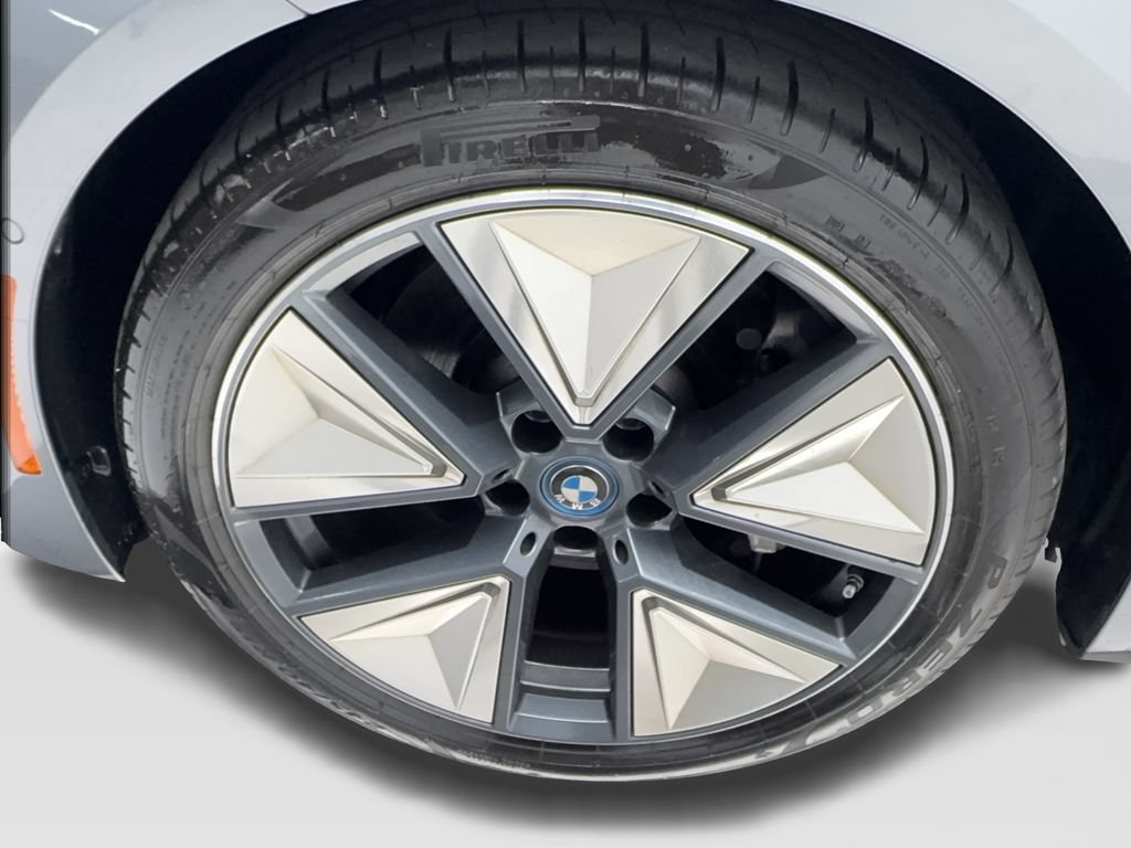 Used 2024 BMW i4 eDrive35 w/ Premium Package RWD image 13