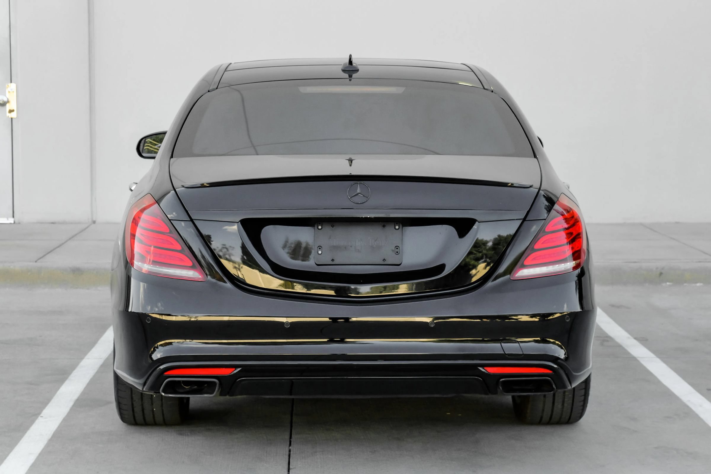 Used 2016 Mercedes-Benz S 550 4MATIC Sedan w/ Sport Package image 8