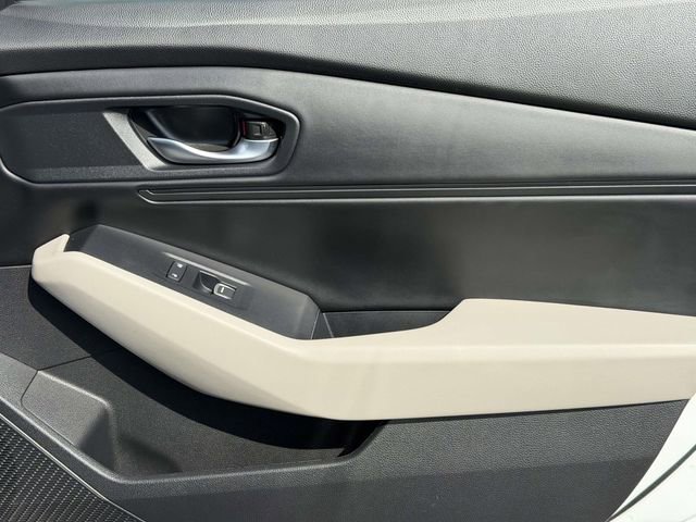 Used 2023 Honda Accord EX image 6