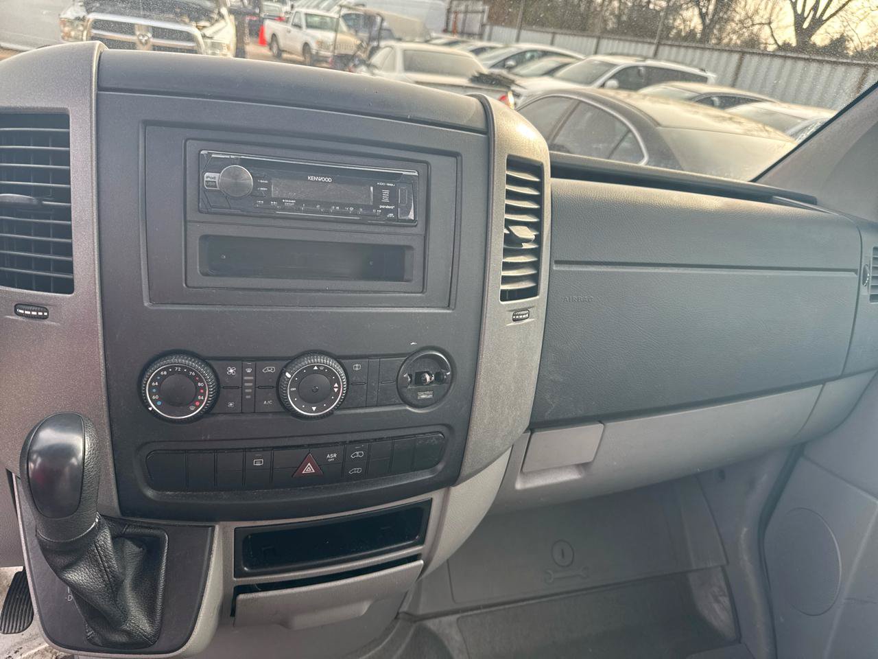 Used 2013 Mercedes-Benz Sprinter 2500 image 9