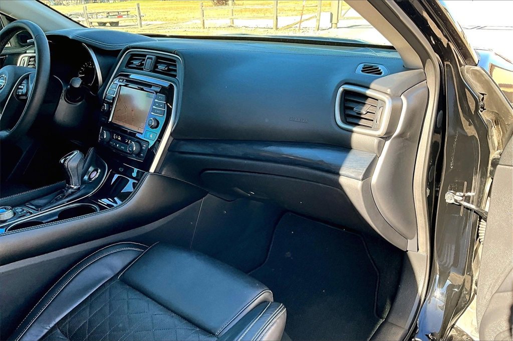 Used 2022 Nissan Maxima Platinum w/ Sport Mat Group image 14