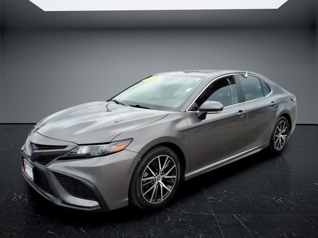 Used 2022 Toyota Camry SE w/ Cold Weather Package FWD image 8