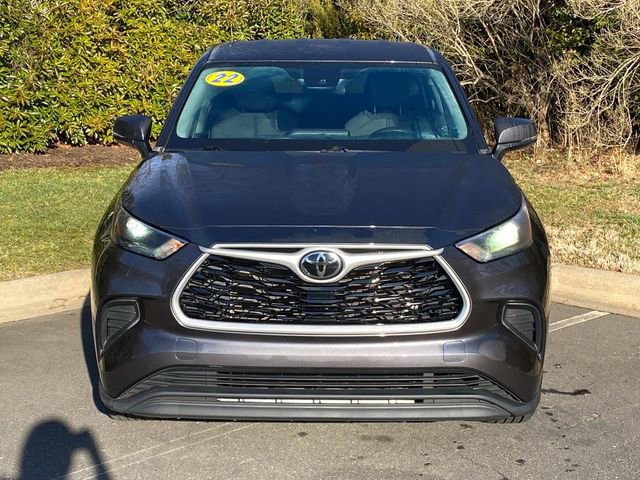 Used 2022 Toyota Highlander L image 2