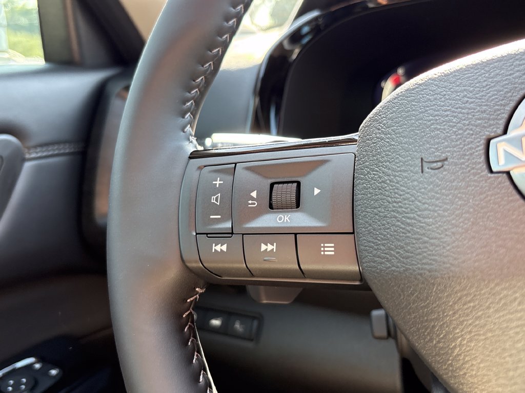 New 2026 Nissan Pathfinder Platinum FWD image 10