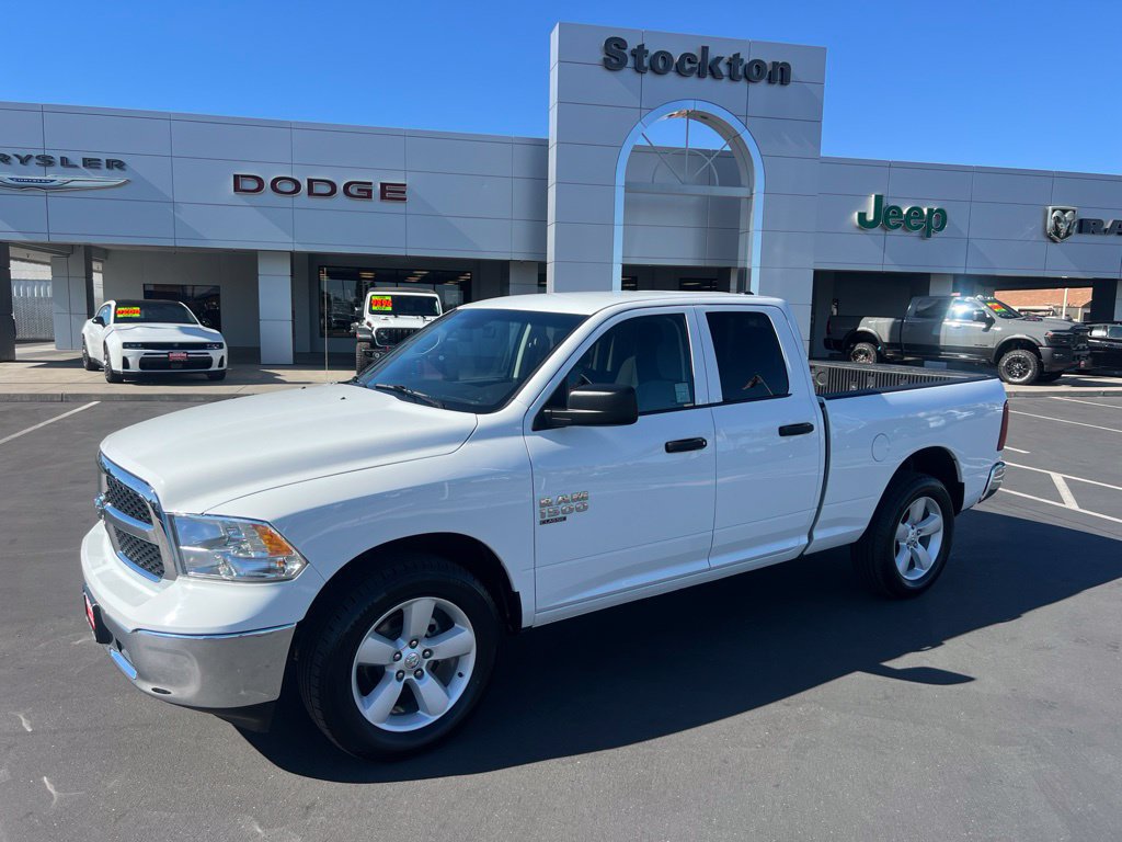 Used 2024 RAM 1500 Classic SLT AWD/4WD image 3