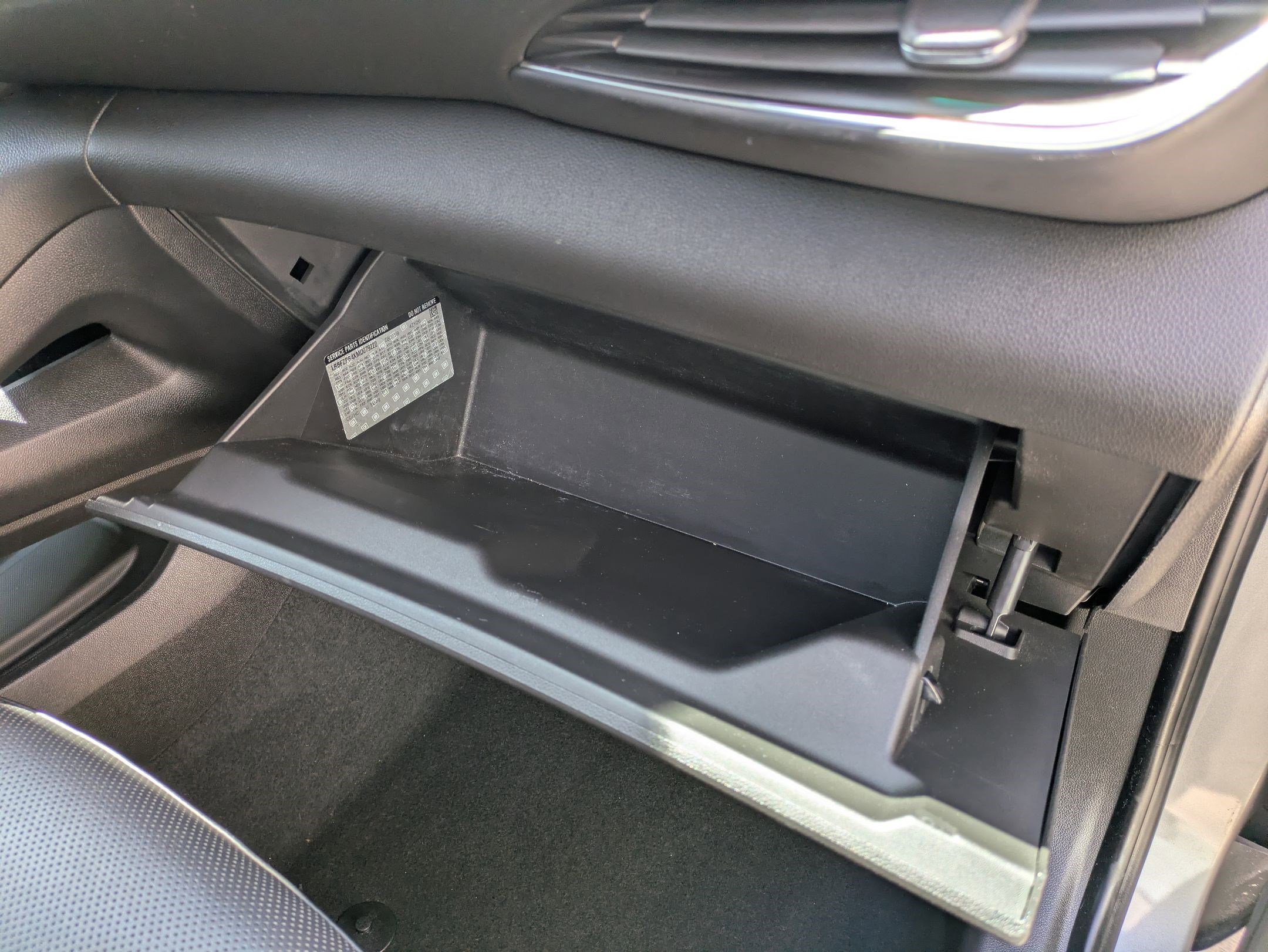 Used 2021 Buick Envision Essence AWD/4WD image 31
