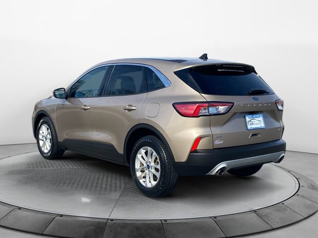 Used 2021 Ford Escape SE image 3