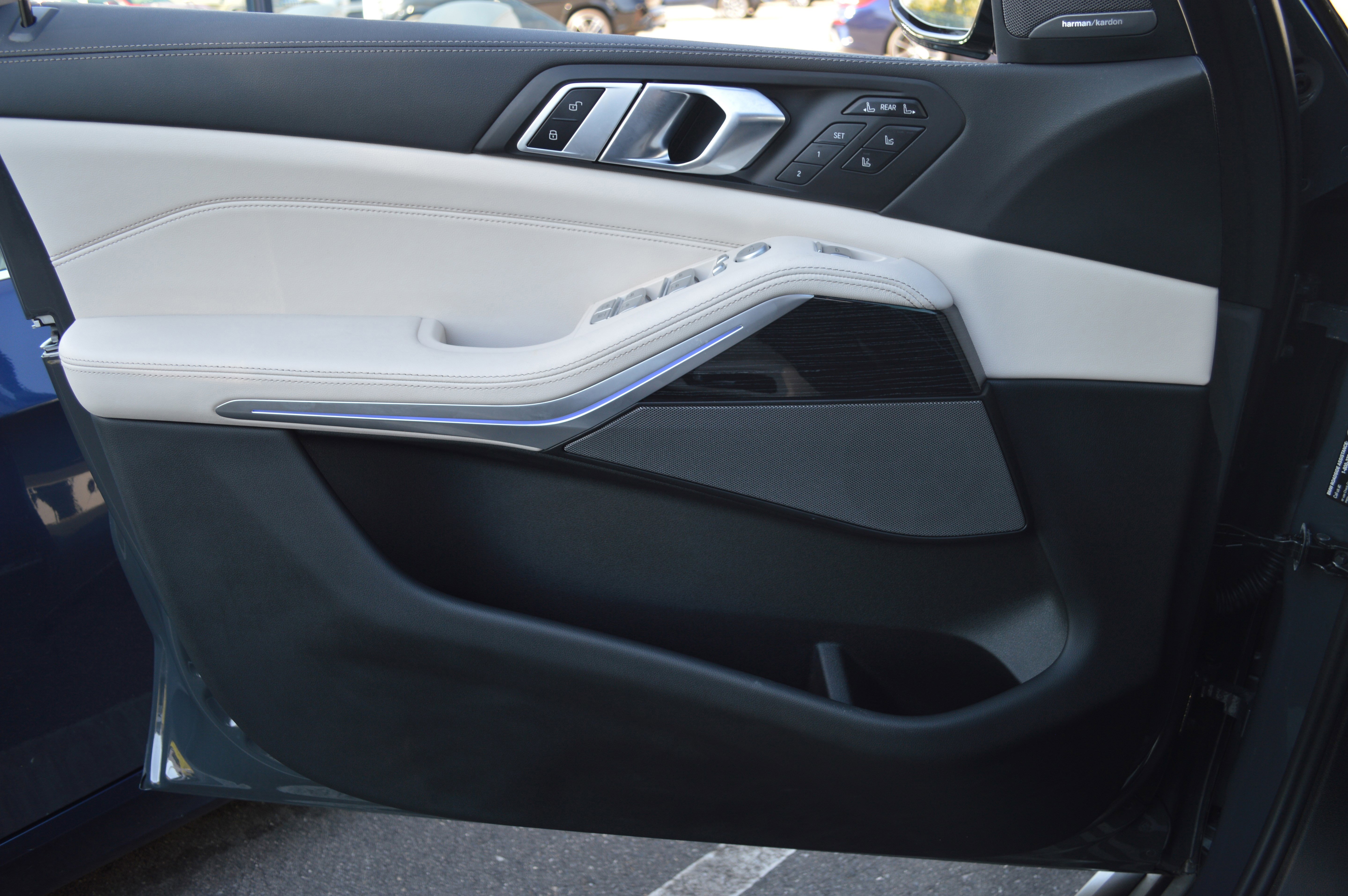 Certified 2025 BMW X7 xDrive40i image 13