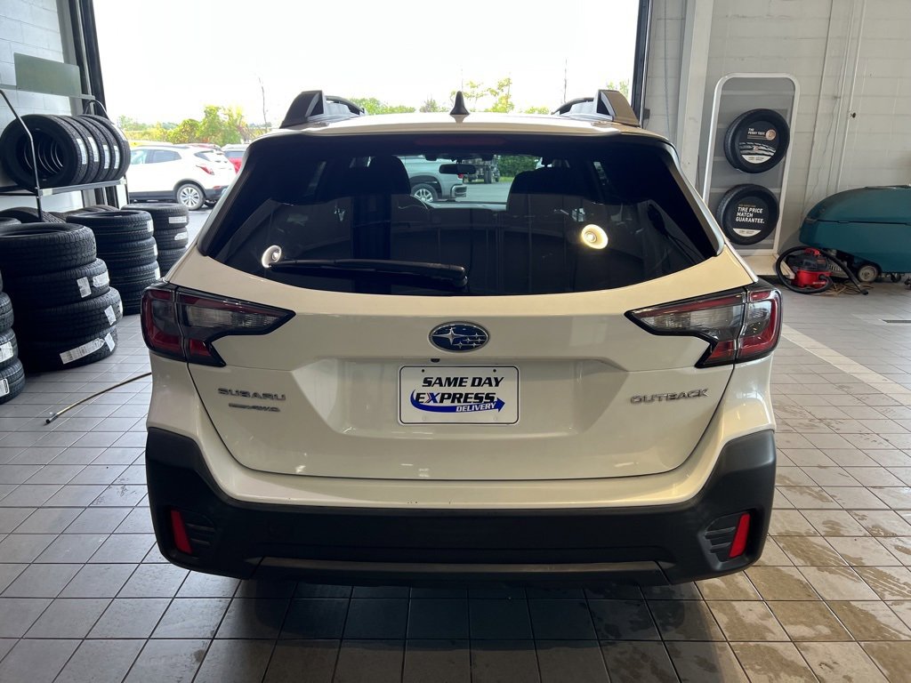 Used 2020 Subaru Outback Premium image 10