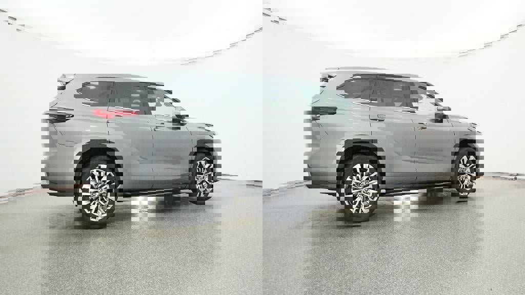 New 2026 Toyota Highlander Platinum image 26