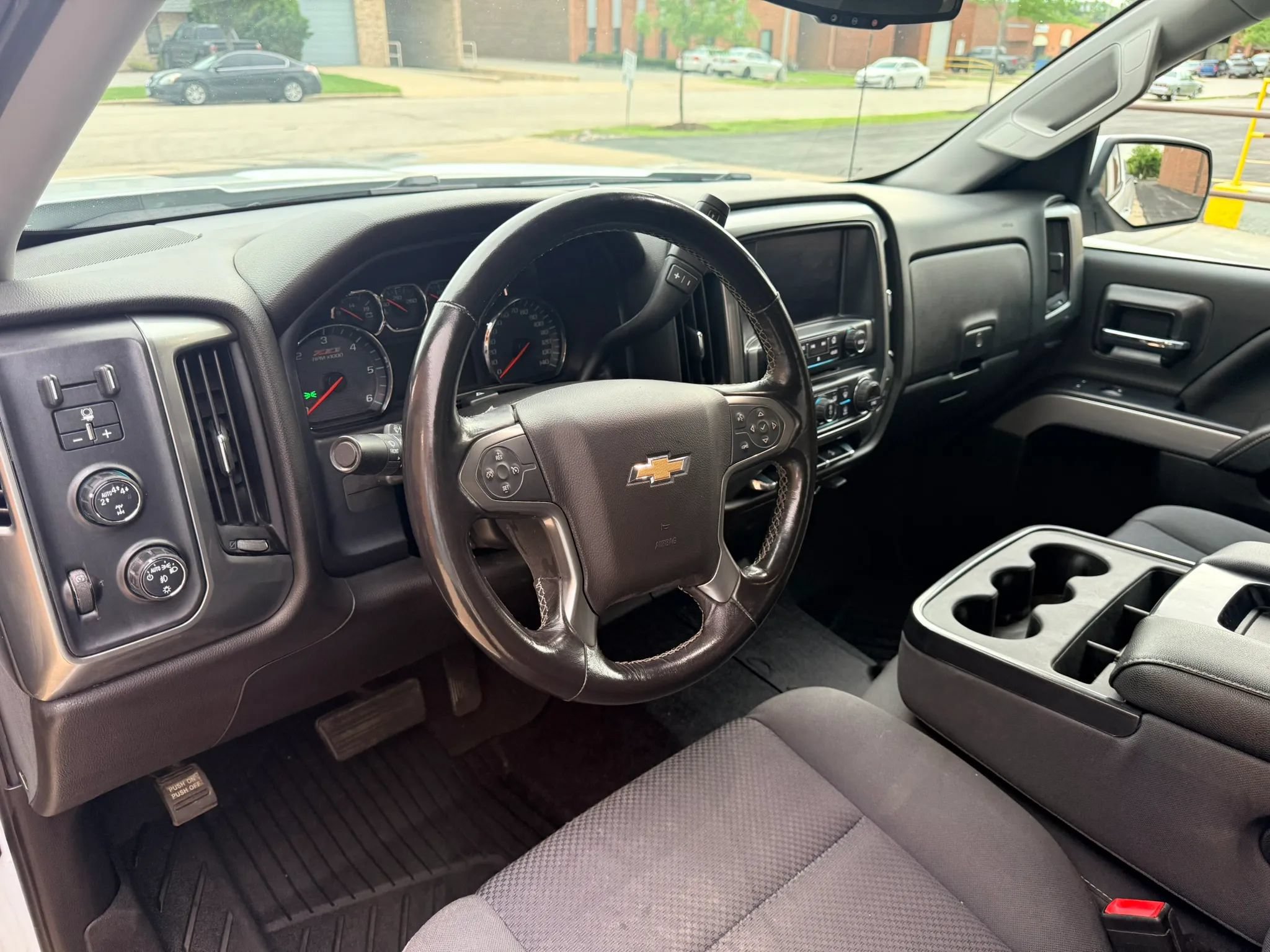 Used 2019 Chevrolet Silverado 1500 LT w/ All Star Edition AWD/4WD image 17