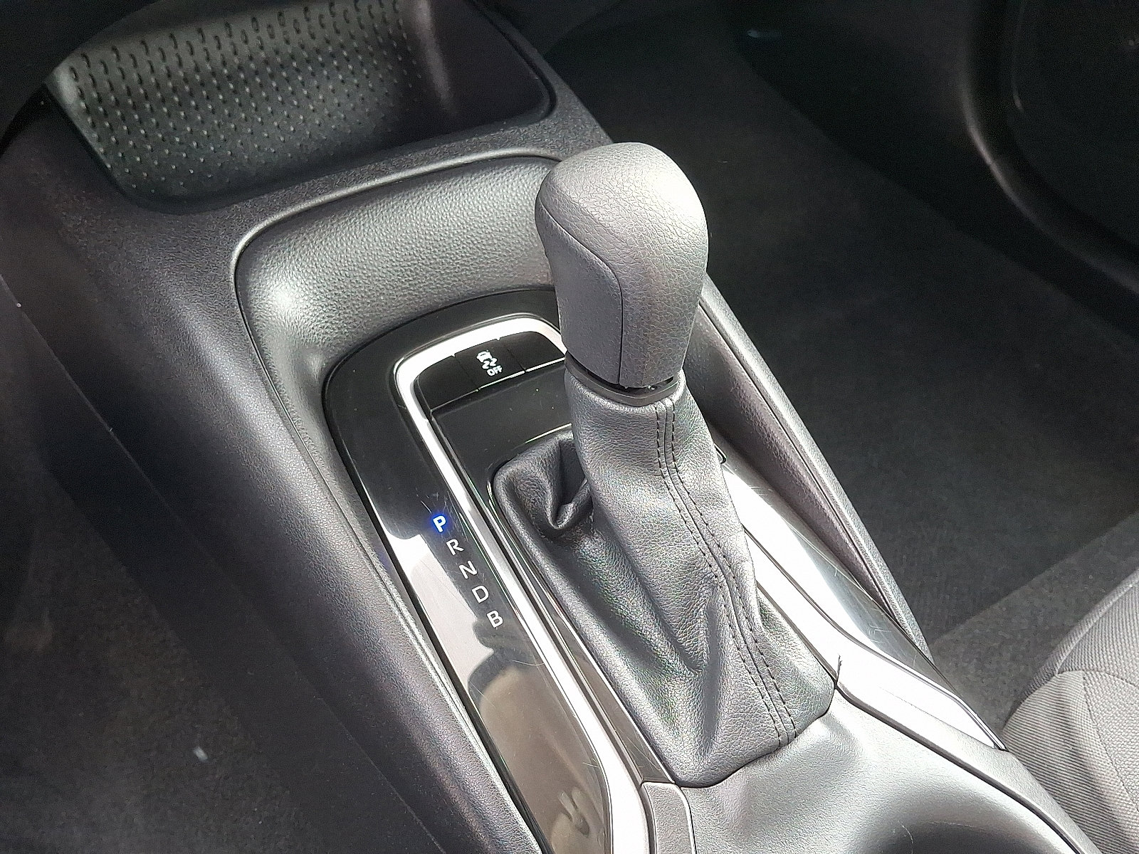 Used 2025 Toyota Corolla LE image 16