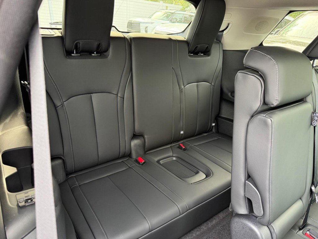 New 2027 INFINITI QX60 Luxe FWD image 5