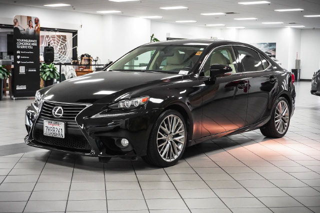 Used 2014 Lexus IS 250 w/ Navigation Package RWD image 3