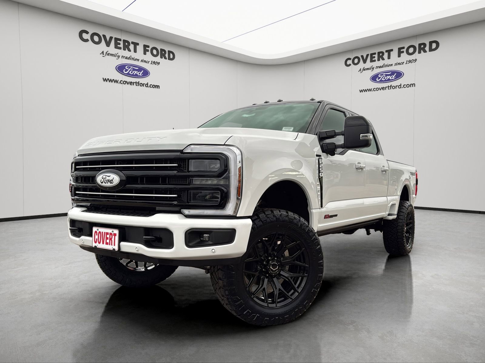 New 2026 Ford F250 Platinum w/ Tremor Off-Road Package AWD/4WD image 1