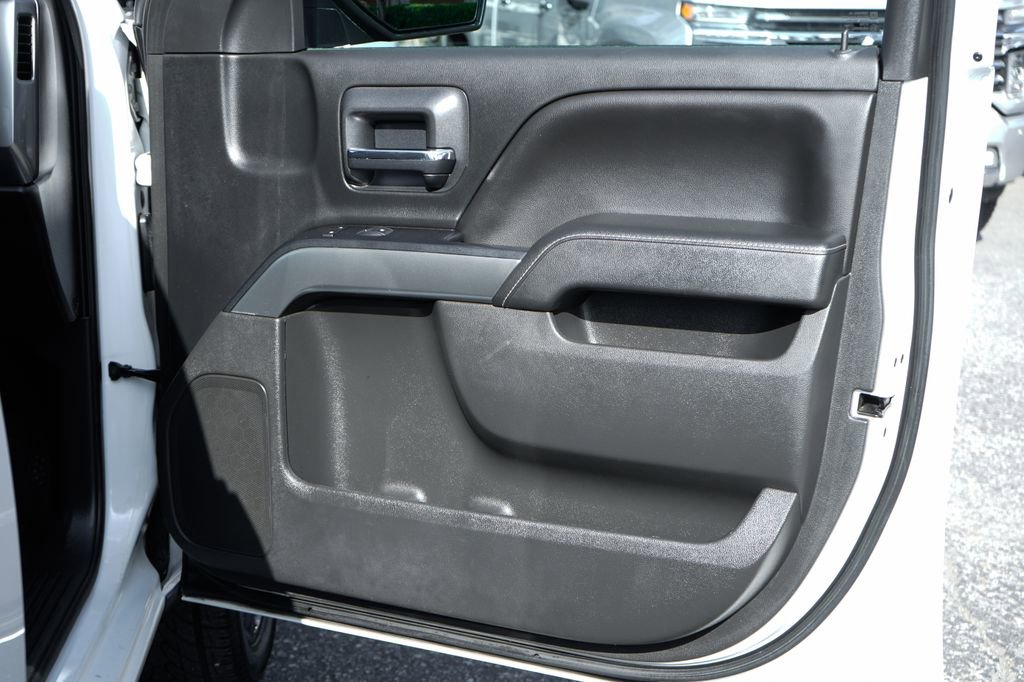 Used 2018 Chevrolet Silverado 1500 LT w/ All Star Edition RWD image 37