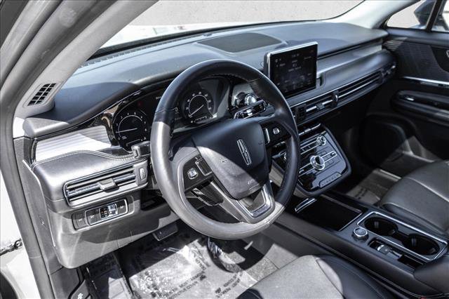 Used 2022 Lincoln Corsair AWD w/ Premium Package image 10