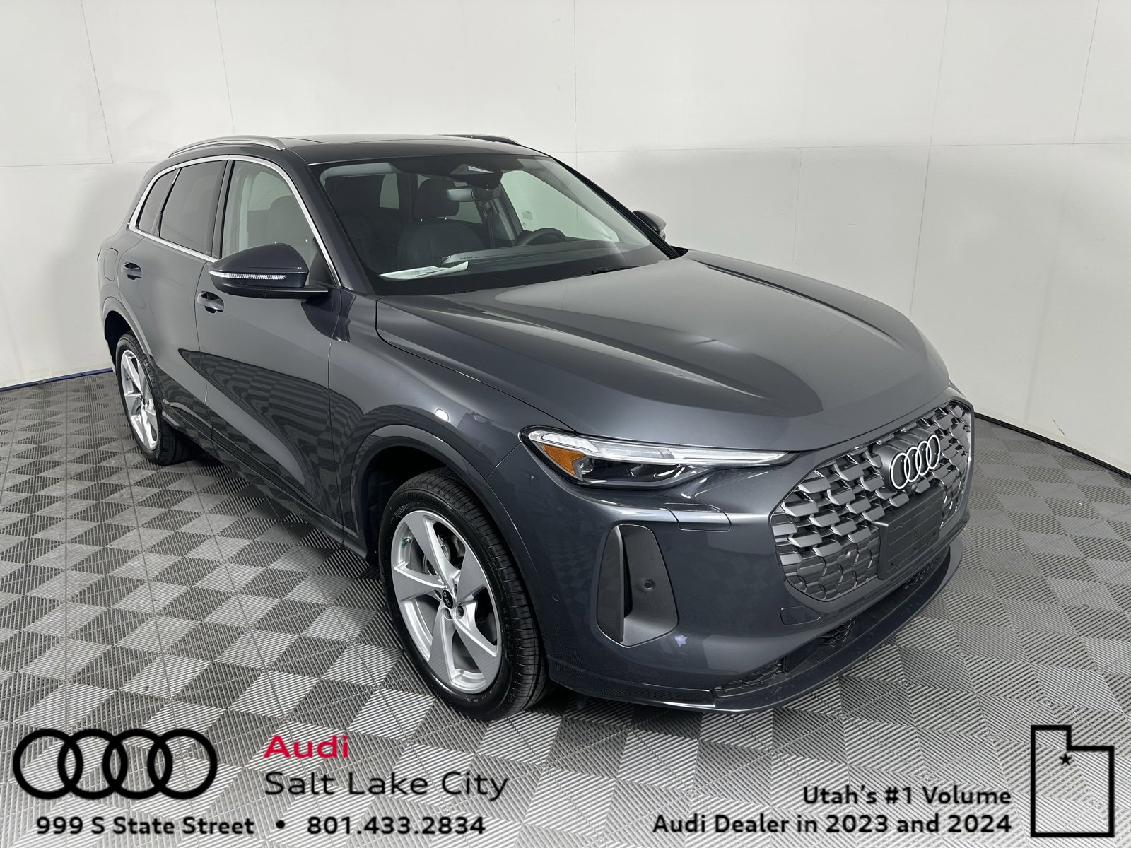 Used 2025 Audi Q5 Premium Plus w/ Premium Plus