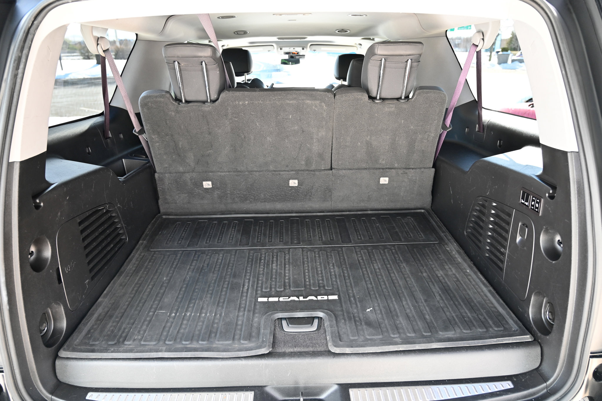 Used 2017 Cadillac Escalade ESV Luxury image 46