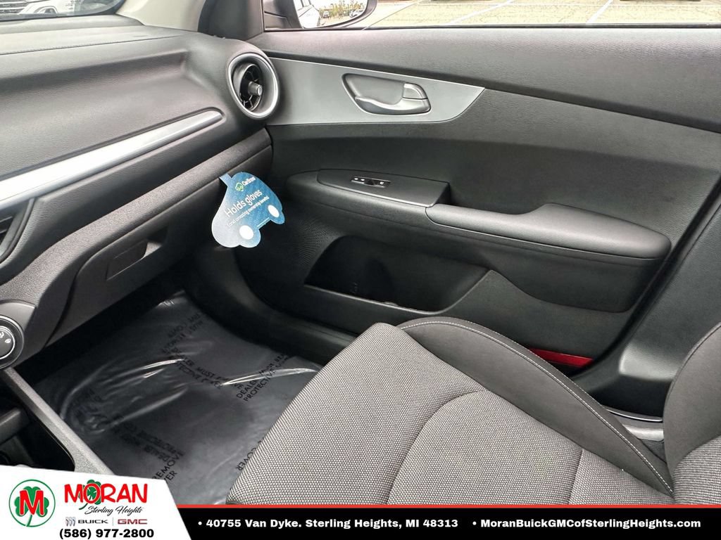 Used 2023 Kia Forte LXS FWD image 29