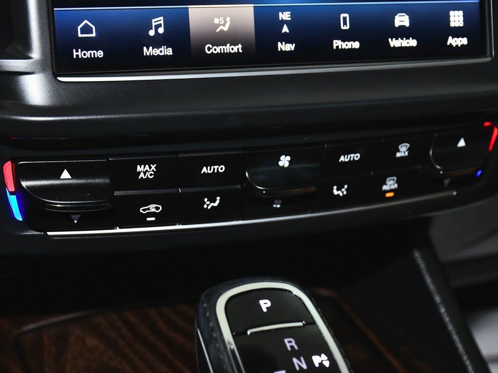 Used 2021 Maserati Levante image 29