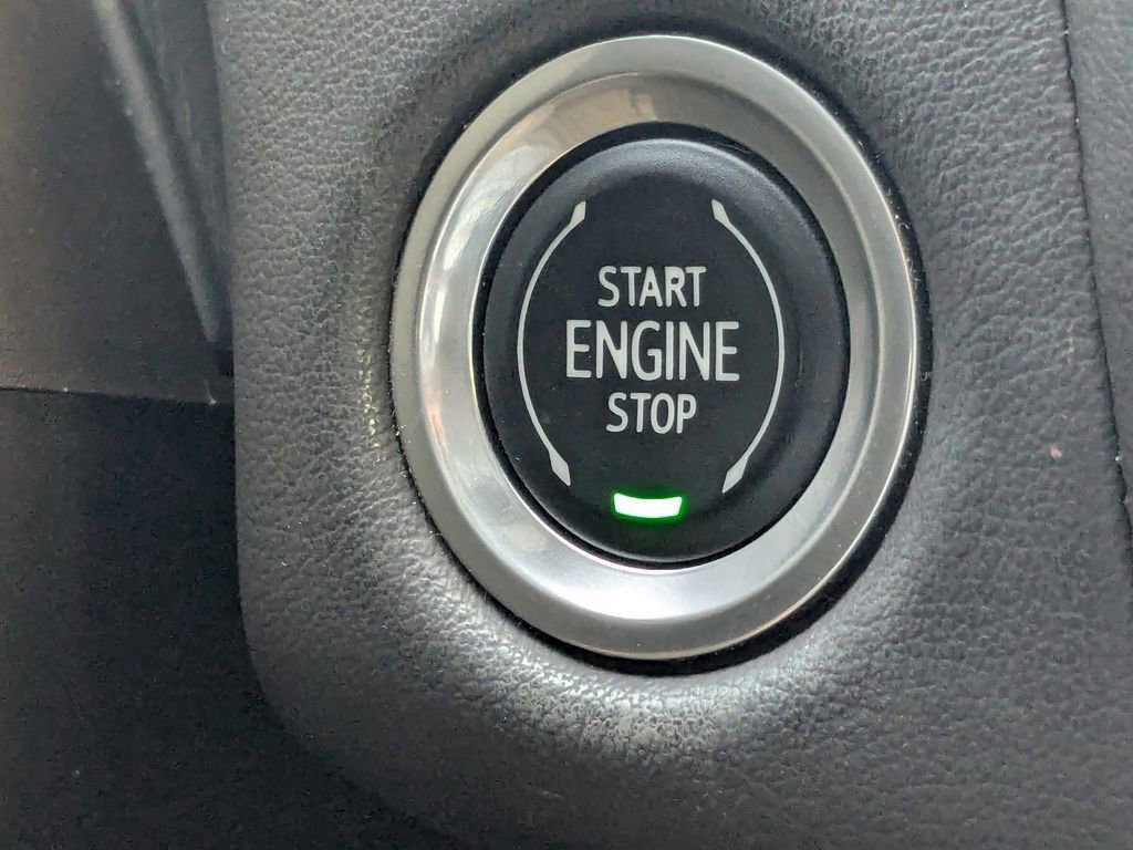 Used 2021 GMC Yukon XL SLT w/ SLT Premium Package image 37