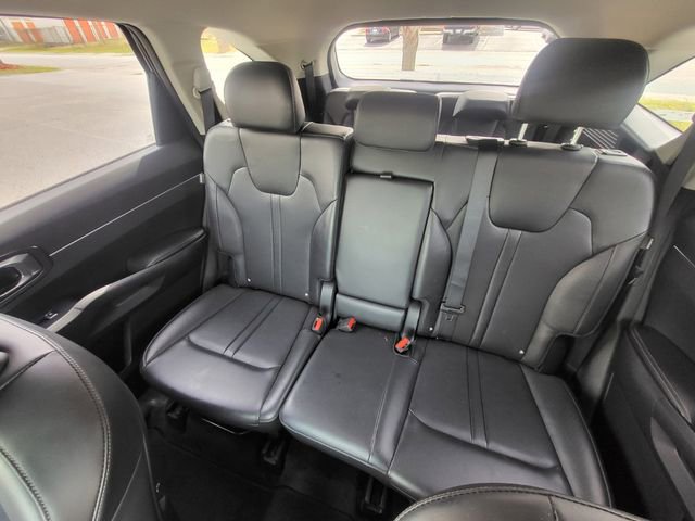 Used 2024 Kia Sorento S FWD image 12