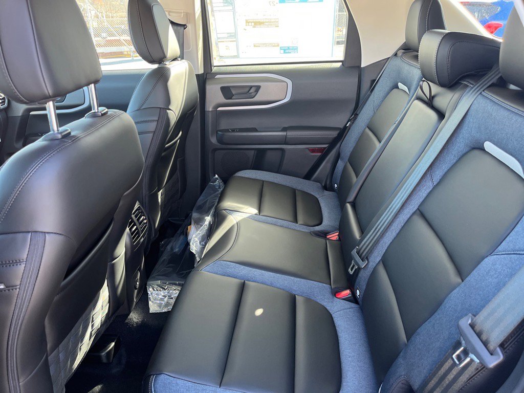 New 2025 Ford Bronco Sport Outer Banks image 18