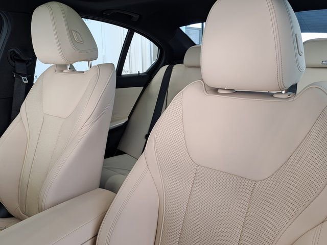 Used 2025 BMW 330i Sedan image 22