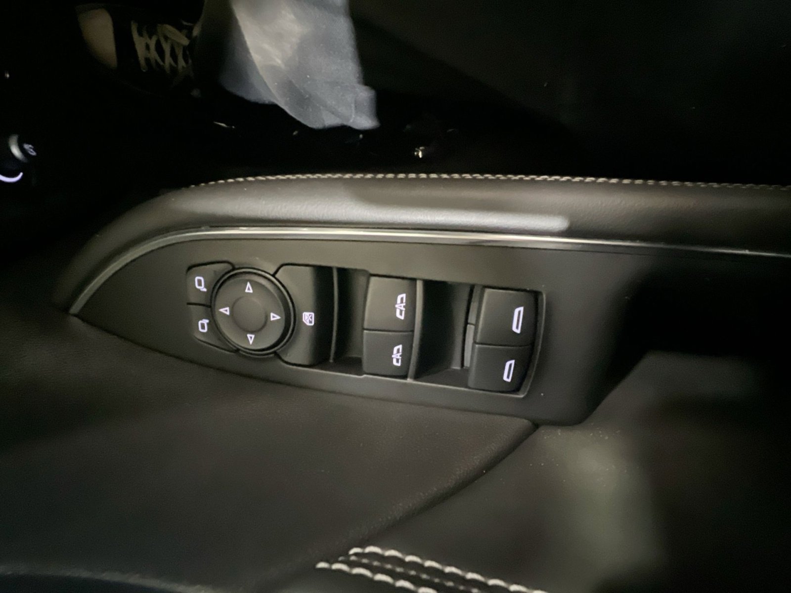 Used 2023 Buick Envision Preferred image 33