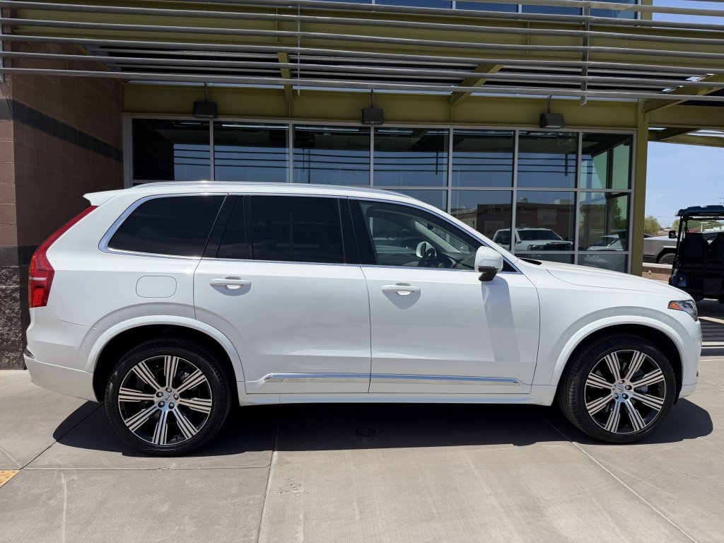 Used 2025 Volvo XC90 T8 Core w/ Protection Package Premier AWD/4WD image 9