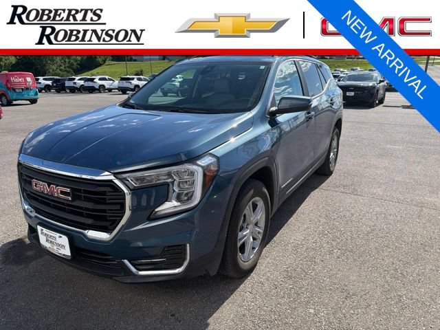 Used 2024 GMC Terrain SLE w/ Driver Convenience Package