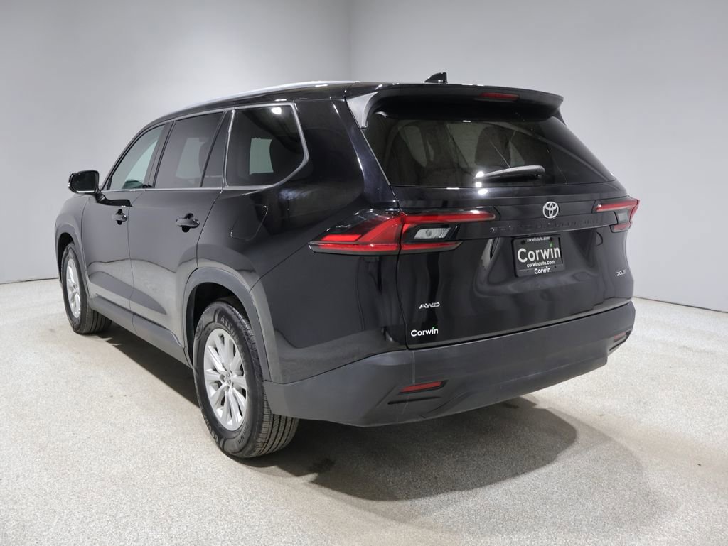 Used 2025 Toyota Grand Highlander AWD image 5