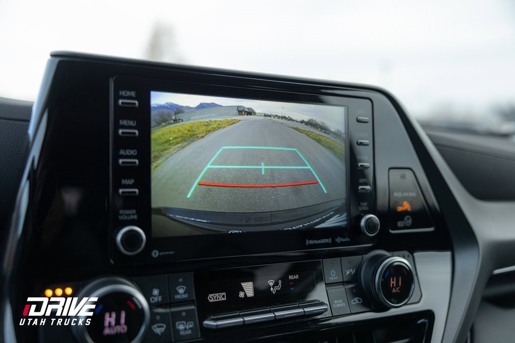 Used 2021 Toyota Highlander XLE image 35