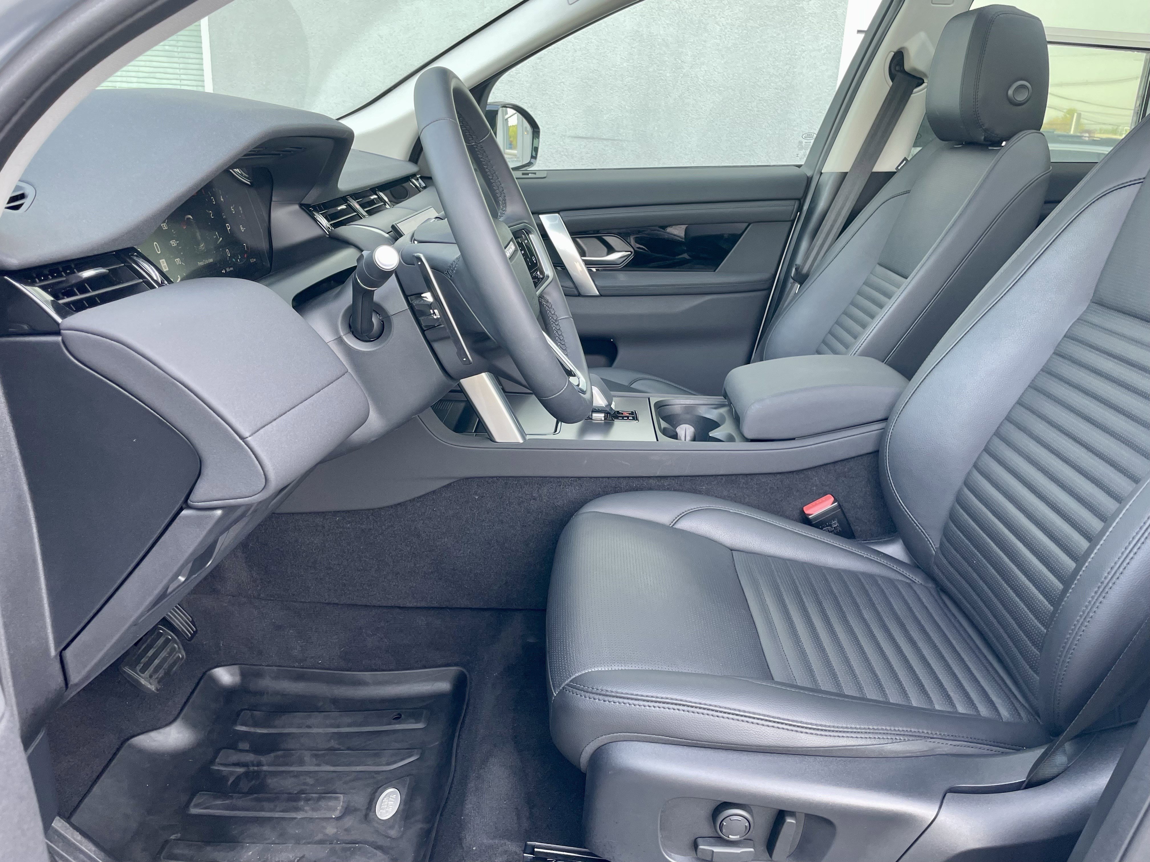 Certified 2025 Land Rover Discovery Sport S AWD/4WD image 14