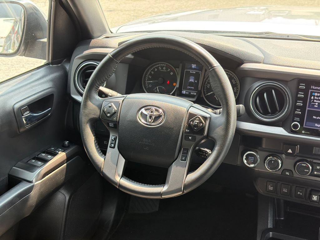 Used 2023 Toyota Tacoma TRD Off-Road w/ Technology Package AWD/4WD image 27