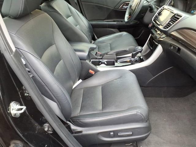 Used 2017 Honda Accord EX-L image 7