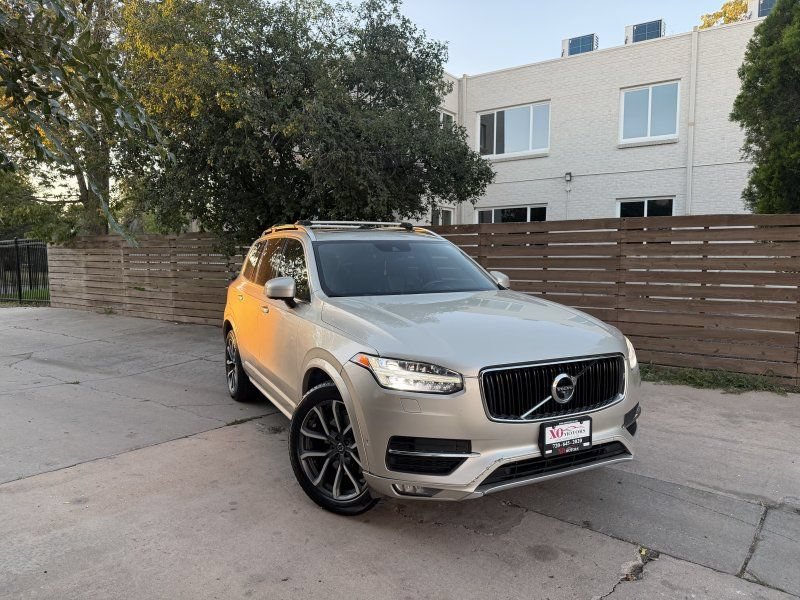 Used 2016 Volvo XC90 T6 Momentum w/ Momentum Plus Package AWD/4WD image 1