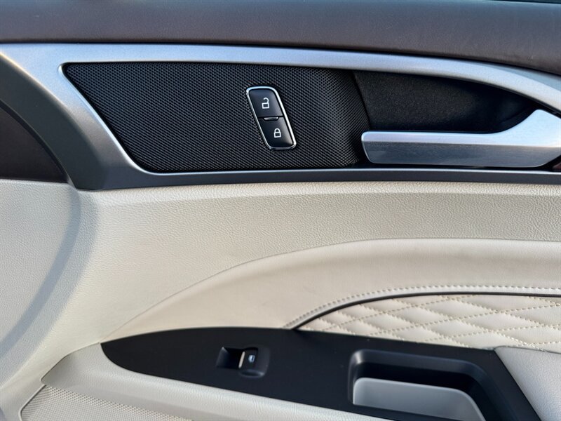 Used 2018 Ford Fusion Platinum FWD image 39