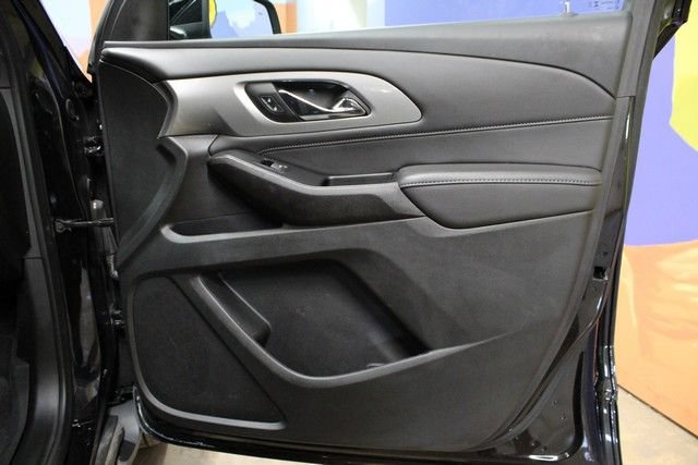 Used 2023 Chevrolet Traverse LT FWD image 10