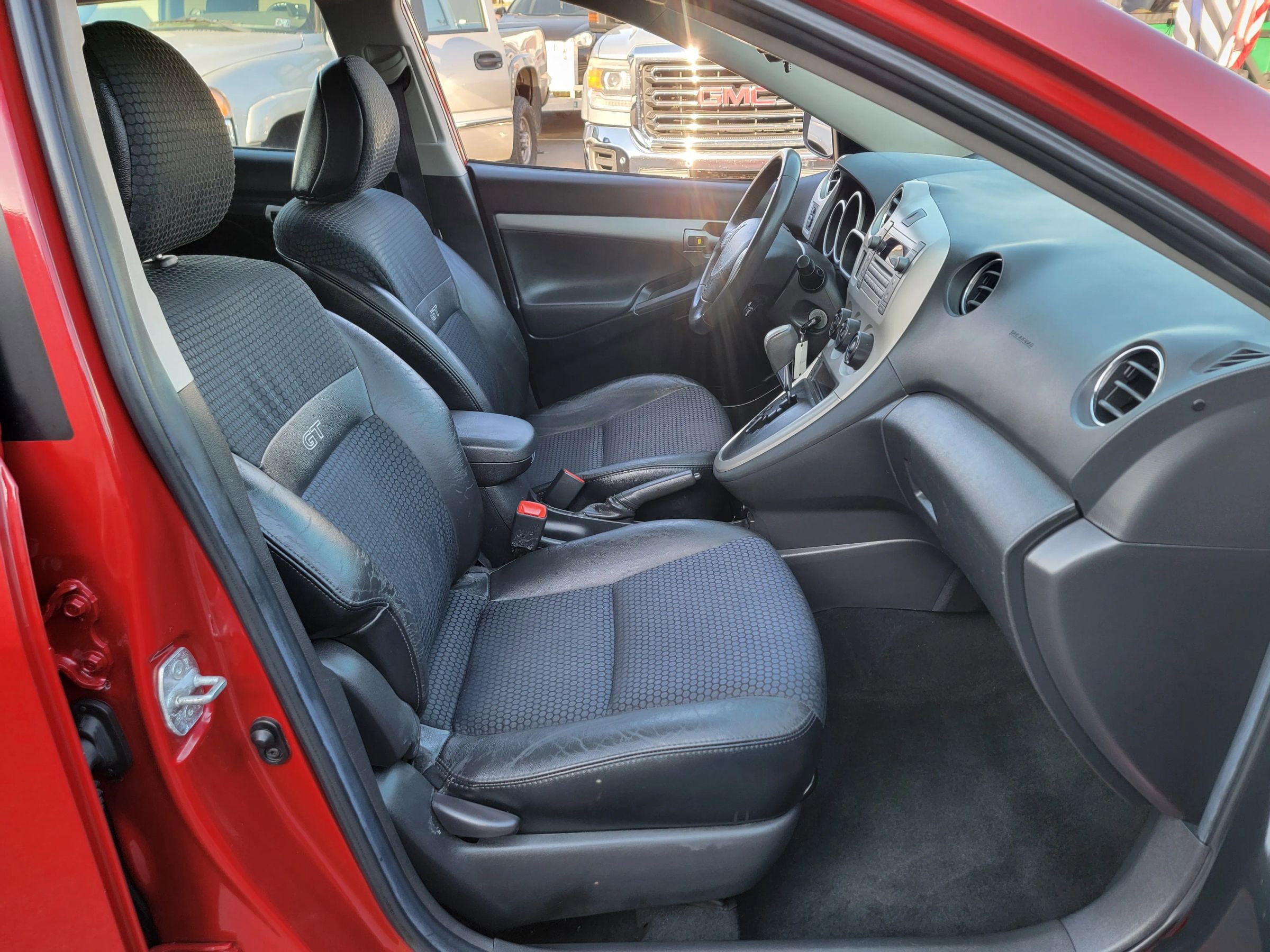 Used 2009 Pontiac Vibe GT image 12