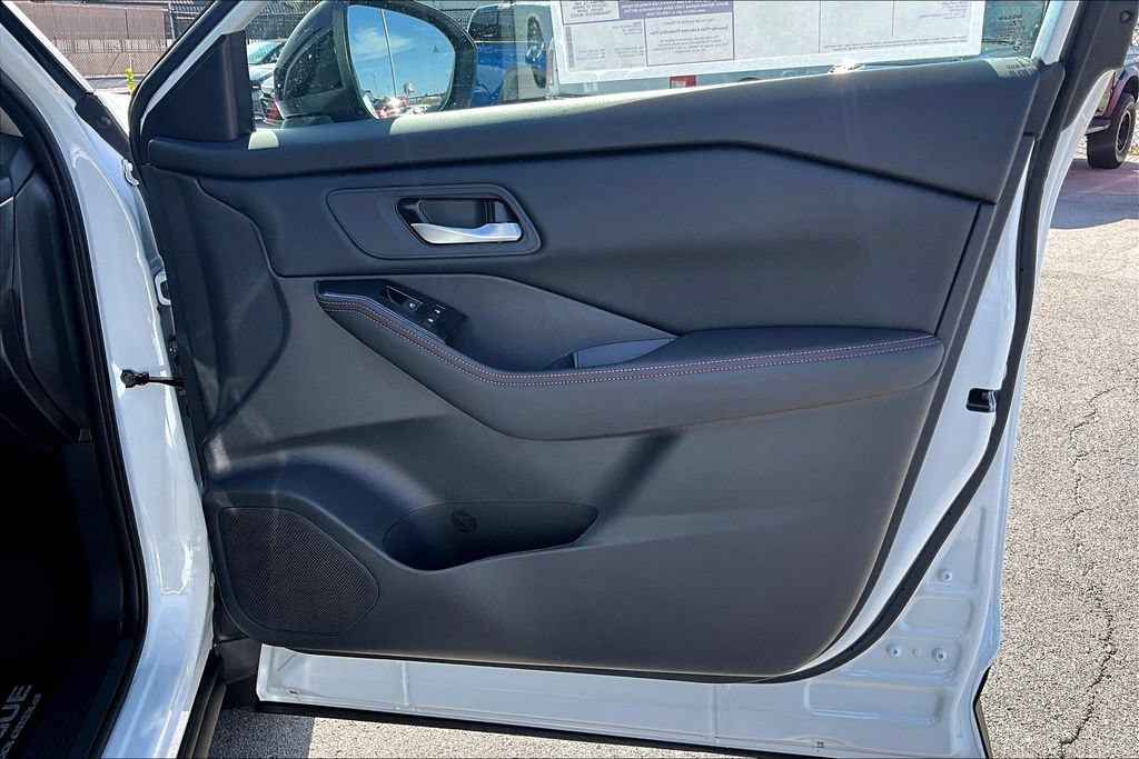 New 2026 Nissan Rogue SV AWD/4WD image 14