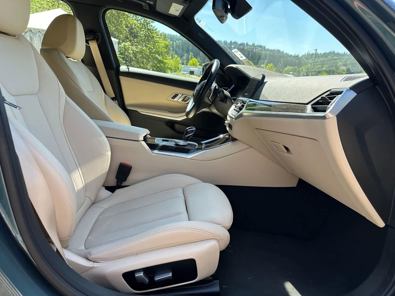 Used 2021 BMW 330e w/ Convenience Package RWD image 15