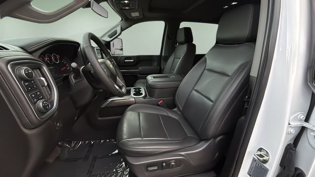 Used 2022 Chevrolet Silverado 2500 LTZ w/ LTZ Plus Package image 18